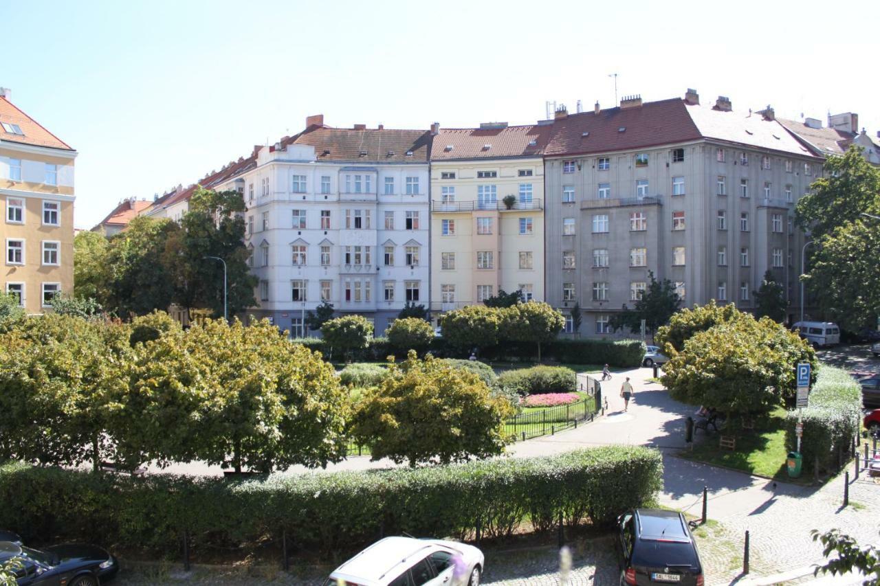 Cosy Apartment Under The Tower Prague Exterior photo